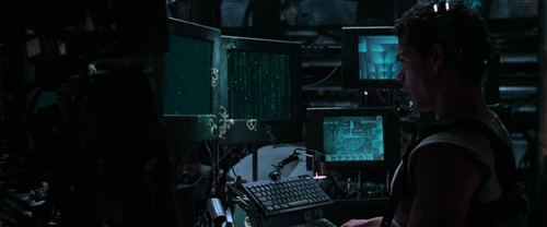 Still frame 172 from The Matrix (1999) directed by Lana Wachowski, Lilly Wachowski