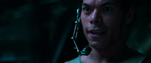 Still frame 199 from The Matrix (1999) directed by Lana Wachowski, Lilly Wachowski