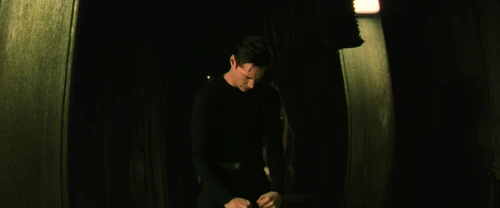 Still frame 218 from The Matrix (1999) directed by Lana Wachowski, Lilly Wachowski