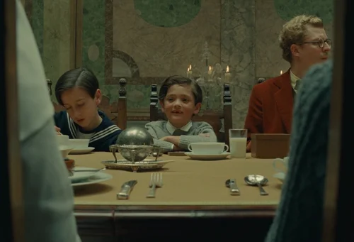 Still frame 100 from The Phoenician Scheme (2025) directed by Wes Anderson