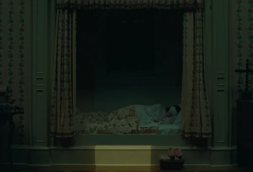 Still frame 106 from The Phoenician Scheme (2025) directed by Wes Anderson