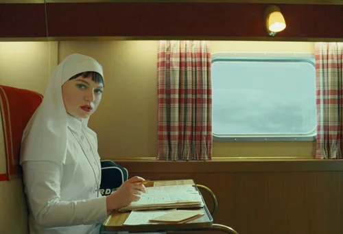 Still frame 125 from The Phoenician Scheme (2025) directed by Wes Anderson