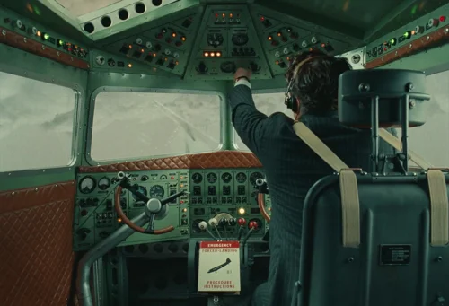 Still frame 9 from The Phoenician Scheme (2025) directed by Wes Anderson