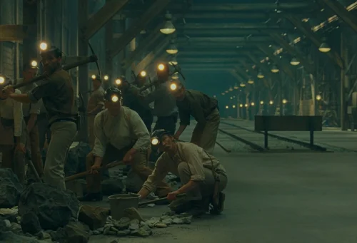 Still frame 147 from The Phoenician Scheme (2025) directed by Wes Anderson