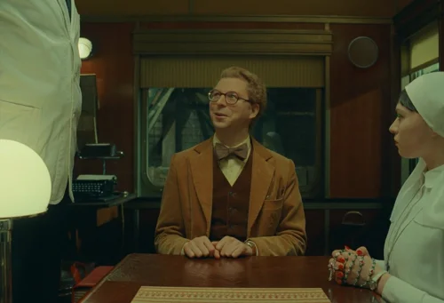 Still frame 158 from The Phoenician Scheme (2025) directed by Wes Anderson