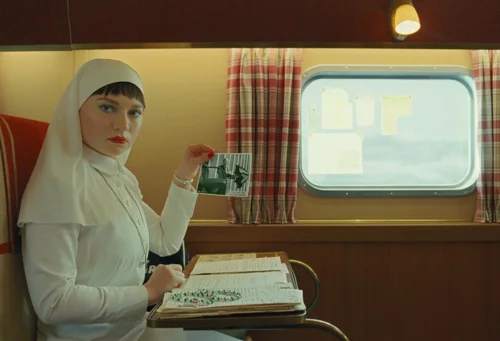 Still frame 193 from The Phoenician Scheme (2025) directed by Wes Anderson