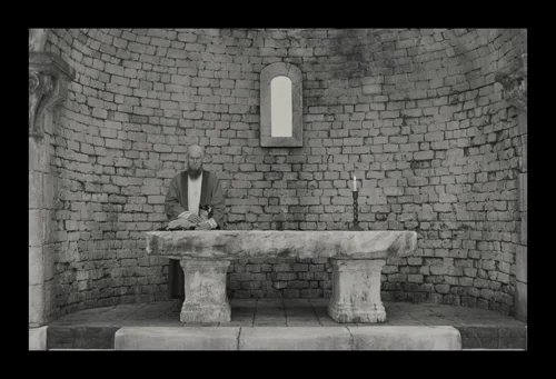 Still frame 15 from The Phoenician Scheme (2025) directed by Wes Anderson