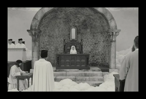 Still frame 236 from The Phoenician Scheme (2025) directed by Wes Anderson