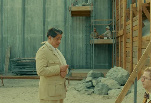 Still frame 277 from The Phoenician Scheme (2025) directed by Wes Anderson