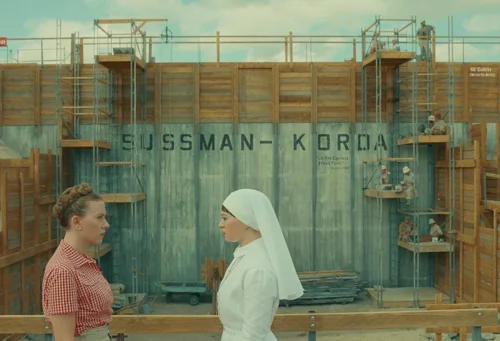 Still frame 279 from The Phoenician Scheme (2025) directed by Wes Anderson