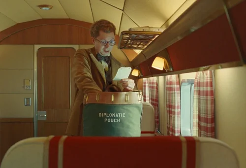 Still frame 281 from The Phoenician Scheme (2025) directed by Wes Anderson