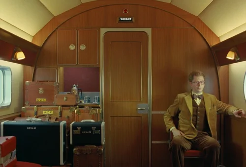 Still frame 286 from The Phoenician Scheme (2025) directed by Wes Anderson