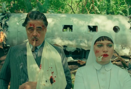 Still frame 299 from The Phoenician Scheme (2025) directed by Wes Anderson