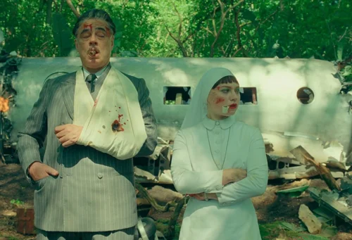 Still frame 300 from The Phoenician Scheme (2025) directed by Wes Anderson
