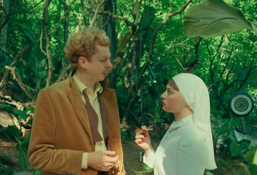 Still frame 305 from The Phoenician Scheme (2025) directed by Wes Anderson