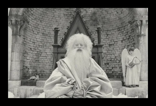 Still frame 308 from The Phoenician Scheme (2025) directed by Wes Anderson
