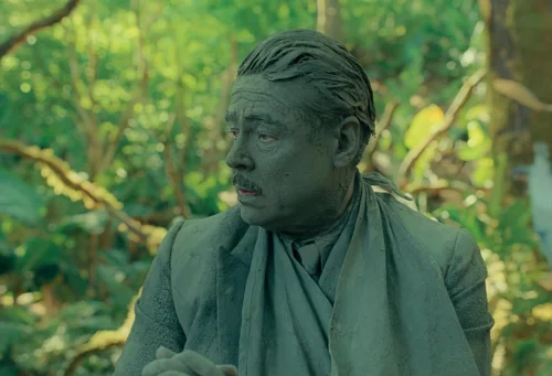 Still frame 314 from The Phoenician Scheme (2025) directed by Wes Anderson
