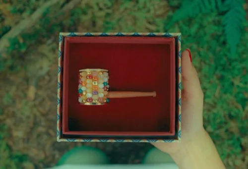 Still frame 317 from The Phoenician Scheme (2025) directed by Wes Anderson