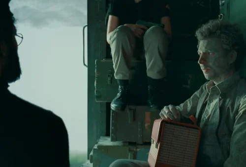 Still frame 332 from The Phoenician Scheme (2025) directed by Wes Anderson