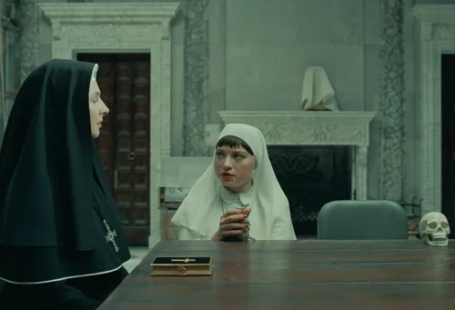 Still frame 335 from The Phoenician Scheme (2025) directed by Wes Anderson