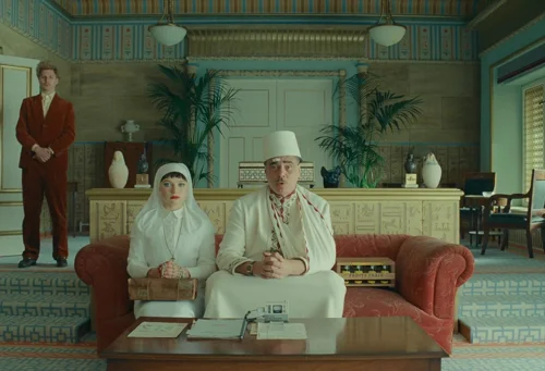 Still frame 367 from The Phoenician Scheme (2025) directed by Wes Anderson