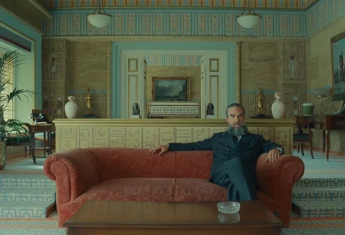 Still frame 368 from The Phoenician Scheme (2025) directed by Wes Anderson