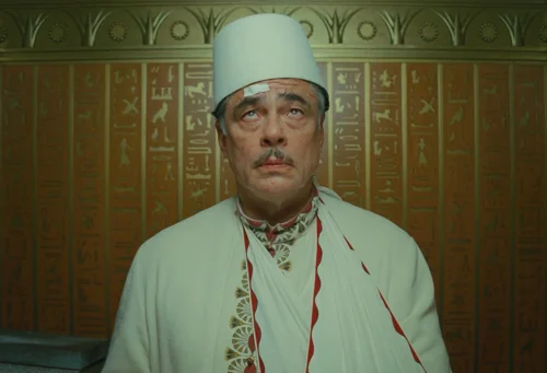 Still frame 383 from The Phoenician Scheme (2025) directed by Wes Anderson