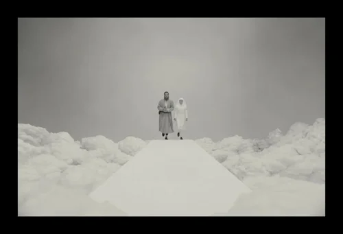 Still frame 414 from The Phoenician Scheme (2025) directed by Wes Anderson
