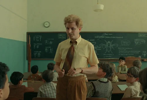 Still frame 420 from The Phoenician Scheme (2025) directed by Wes Anderson