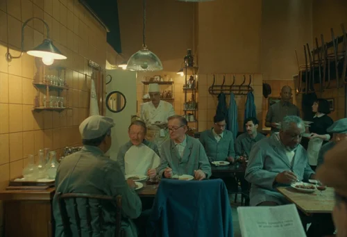 Still frame 421 from The Phoenician Scheme (2025) directed by Wes Anderson