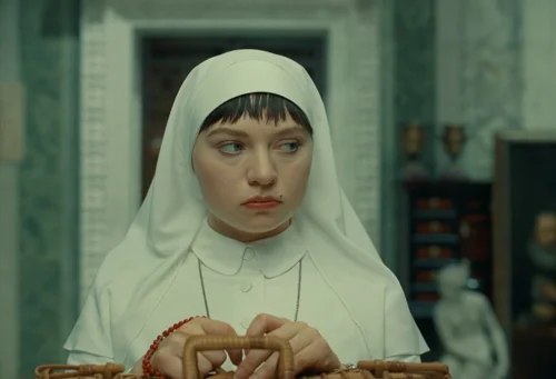 Still frame 33 from The Phoenician Scheme (2025) directed by Wes Anderson