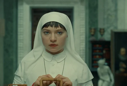 Still frame 36 from The Phoenician Scheme (2025) directed by Wes Anderson