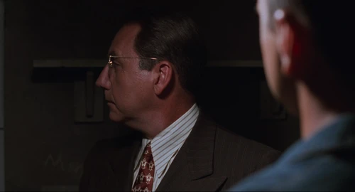 Still frame 155 from The Shawshank Redemption (1994) directed by Frank Darabont