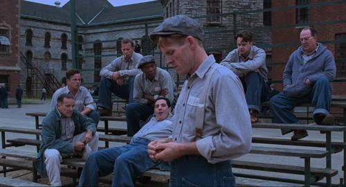 Still frame 176 from The Shawshank Redemption (1994) directed by Frank Darabont