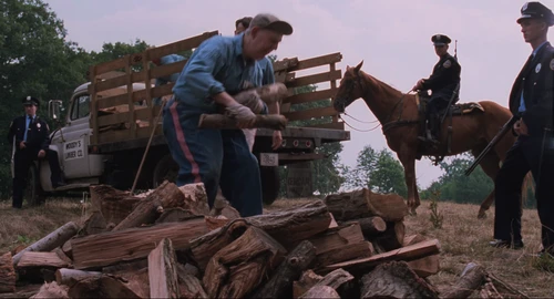 Still frame 240 from The Shawshank Redemption (1994) directed by Frank Darabont