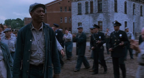 Still frame 30 from The Shawshank Redemption (1994) directed by Frank Darabont