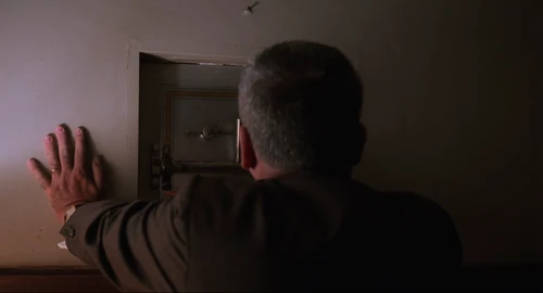 Still frame 325 from The Shawshank Redemption (1994) directed by Frank Darabont