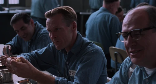 Still frame 376 from The Shawshank Redemption (1994) directed by Frank Darabont