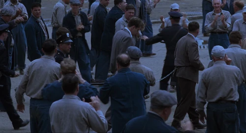 Still frame 38 from The Shawshank Redemption (1994) directed by Frank Darabont