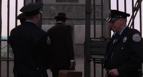 Still frame 385 from The Shawshank Redemption (1994) directed by Frank Darabont