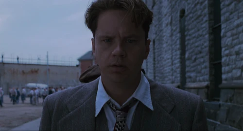 Still frame 40 from The Shawshank Redemption (1994) directed by Frank Darabont