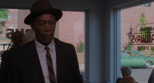 Still frame 415 from The Shawshank Redemption (1994) directed by Frank Darabont