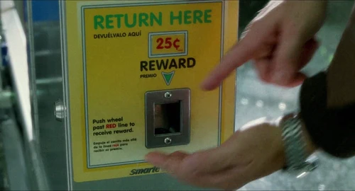 Still frame 58 from The Terminal (2004) directed by Steven Spielberg