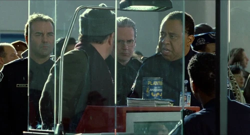 Still frame 7 from The Terminal (2004) directed by Steven Spielberg