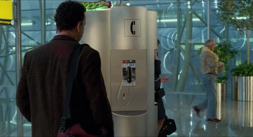 Still frame 98 from The Terminal (2004) directed by Steven Spielberg