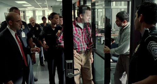 Still frame 142 from The Terminal (2004) directed by Steven Spielberg
