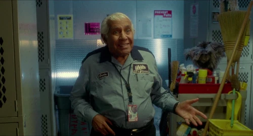 Still frame 152 from The Terminal (2004) directed by Steven Spielberg