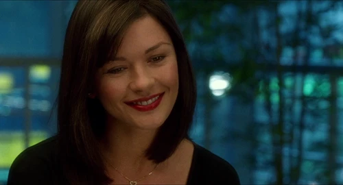 Still frame 175 from The Terminal (2004) directed by Steven Spielberg