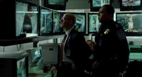 Still frame 45 from The Terminal (2004) directed by Steven Spielberg