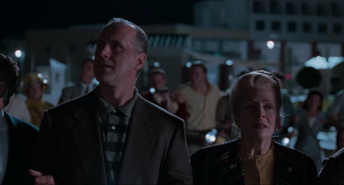 Still frame 132 from The Truman Show (1998) directed by Peter Weir